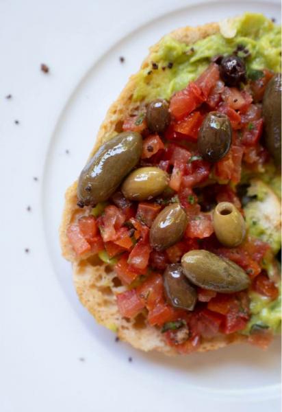 Fresella pomodorini, basilico fresco